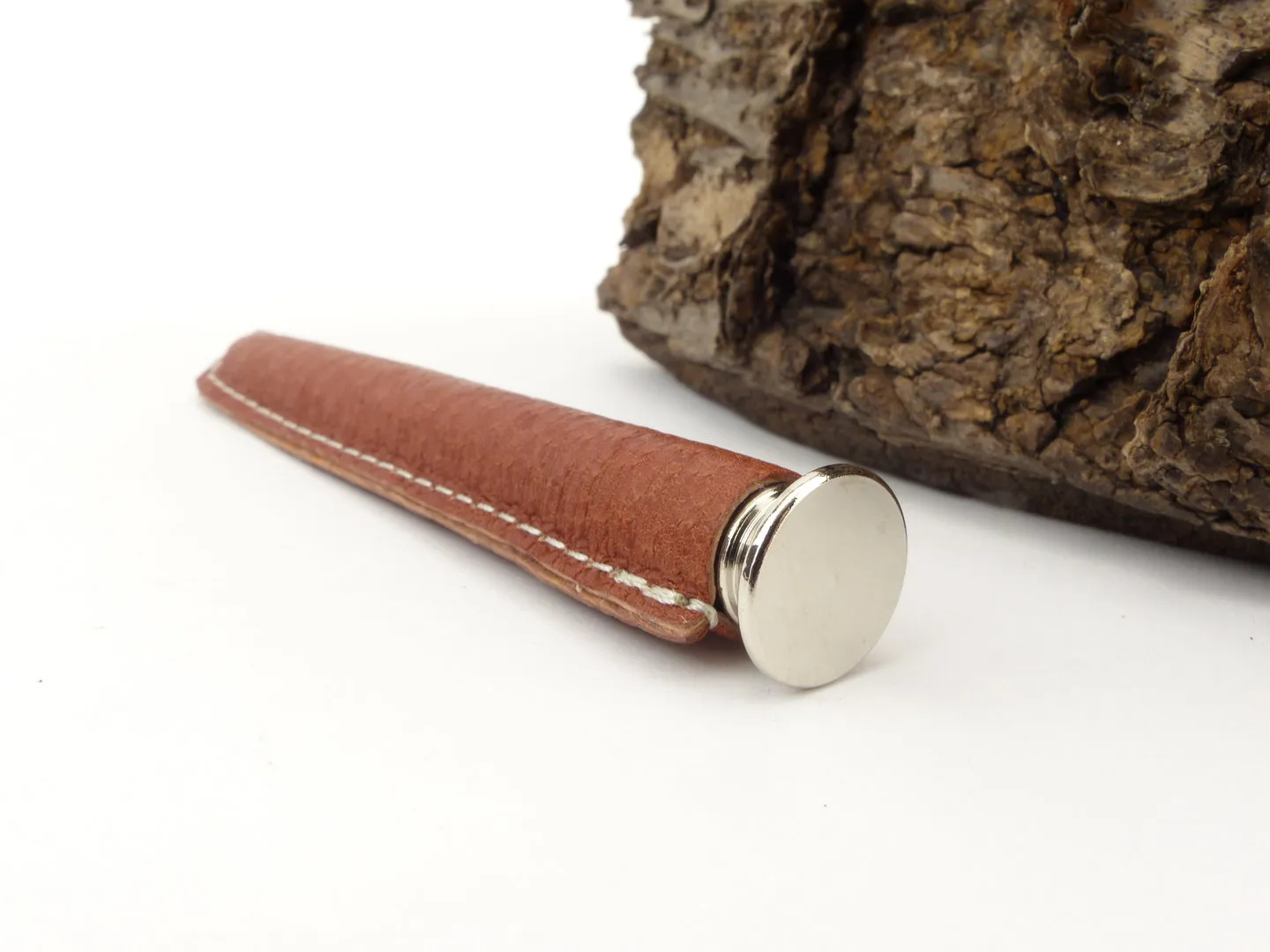 Tsuge Pfeifenstopfer Leder braun – Produktbild 2