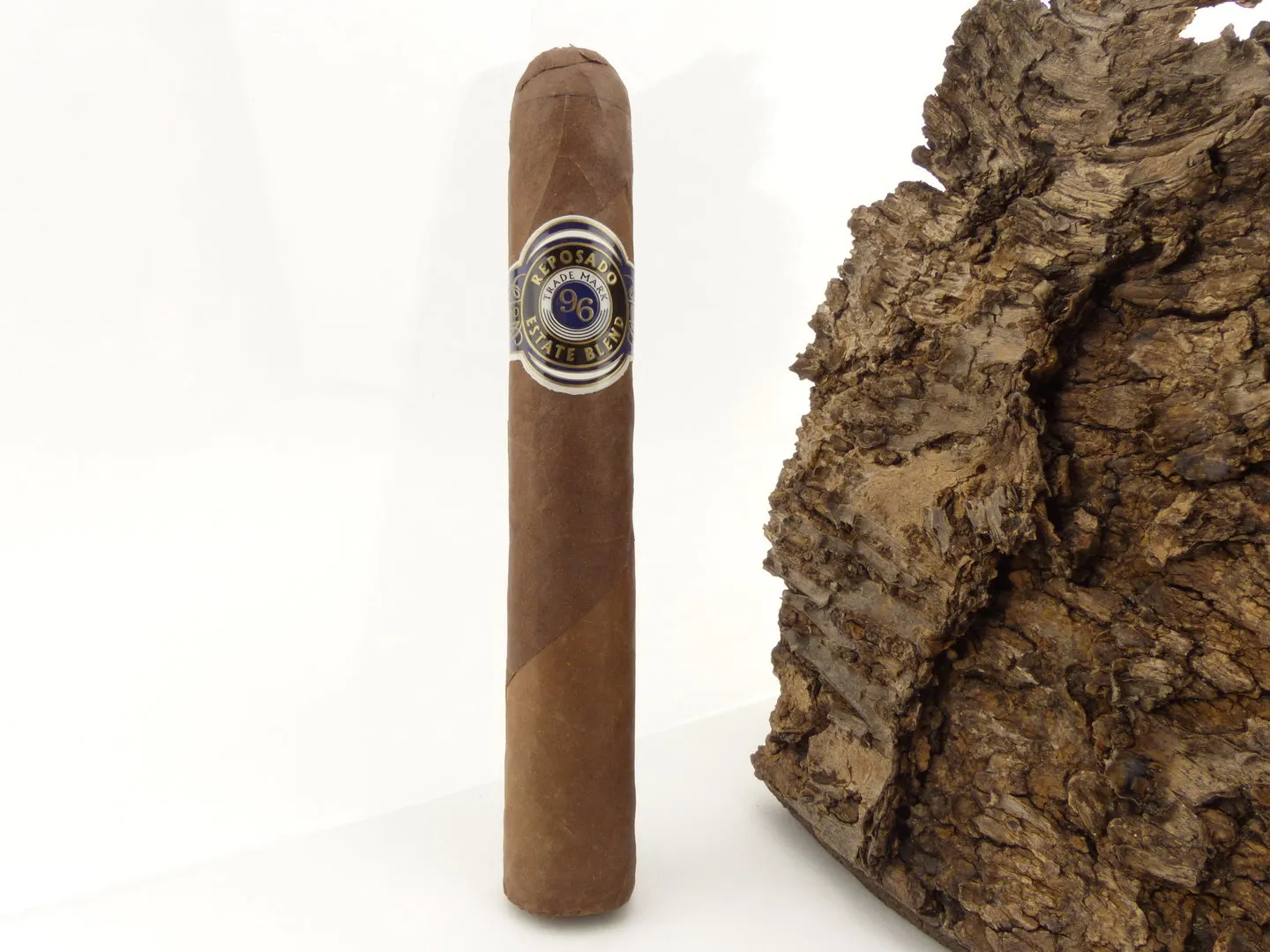 Reposado Estate Blend Colorado Robusto