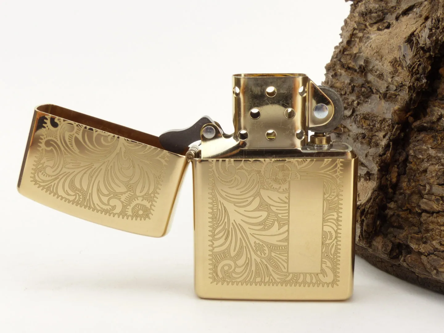 Zippo Feuerzeug Venetian Brass 60000814 – Produktbild 2