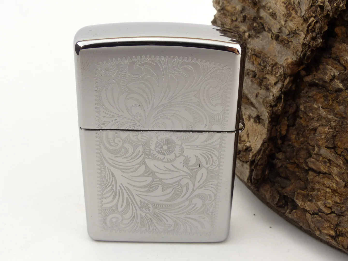 Zippo Feuerzeug Venetian Chrome 60000813 – Produktbild 3