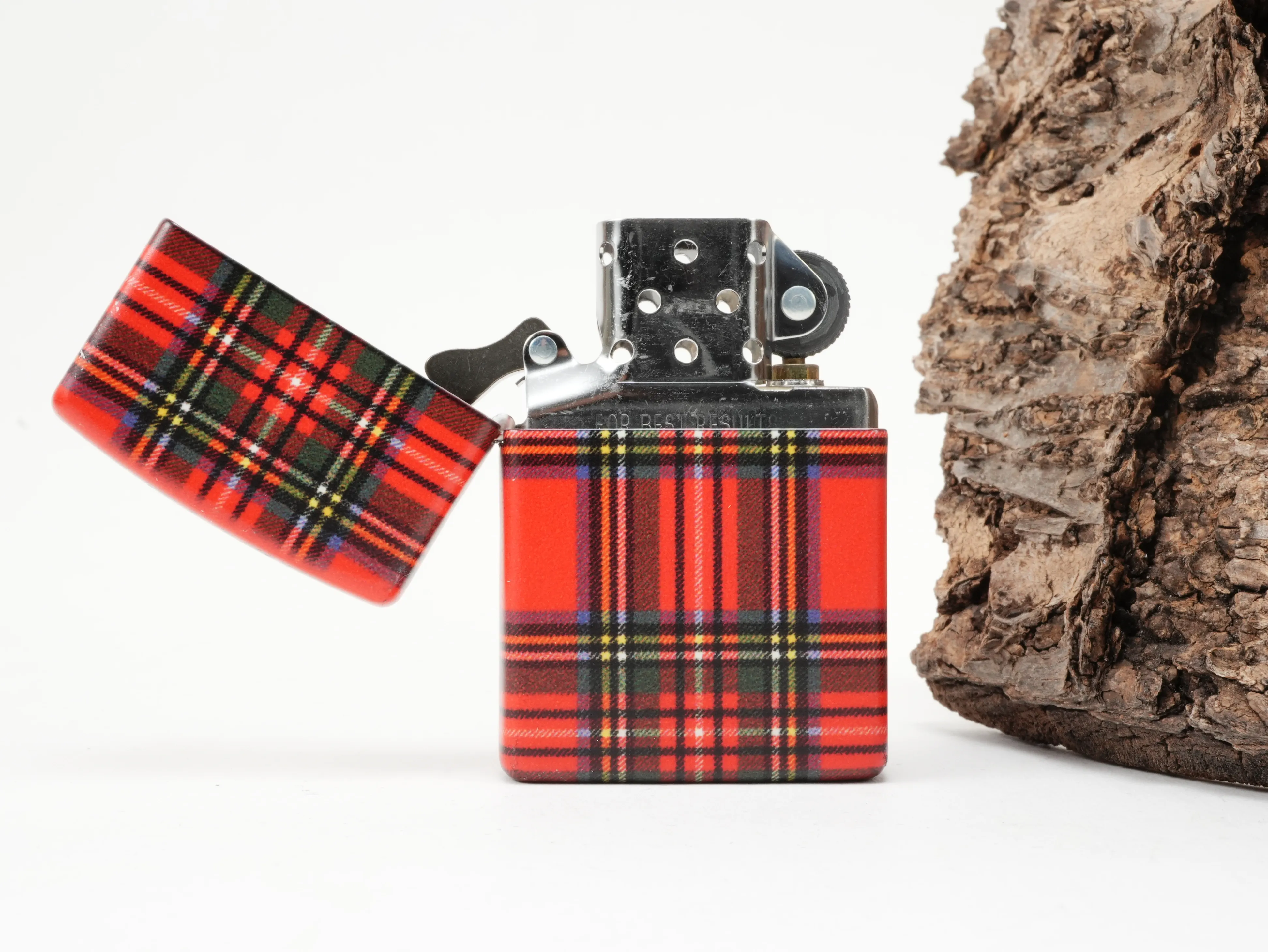 Zippo Lighter Red Plaid 60007246 Bild 2