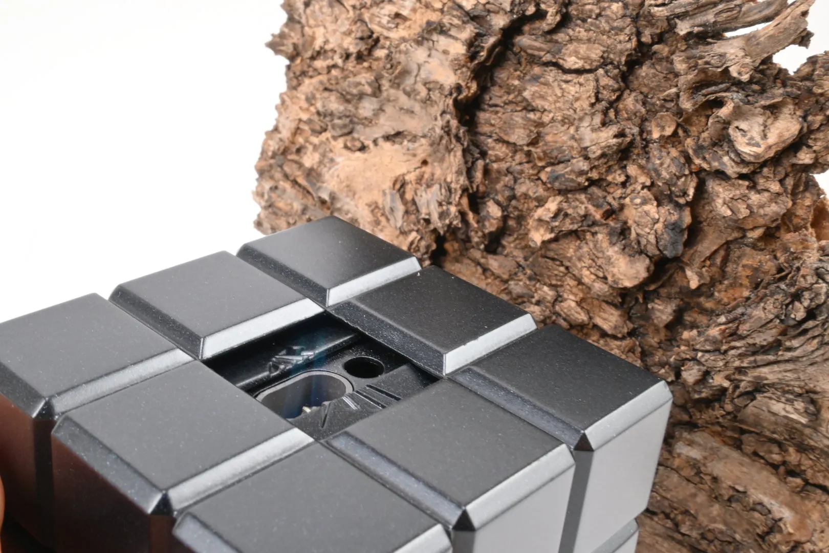 Colibri Tischfeuerzeug Heritage Cube schwarz – Produktbild 6