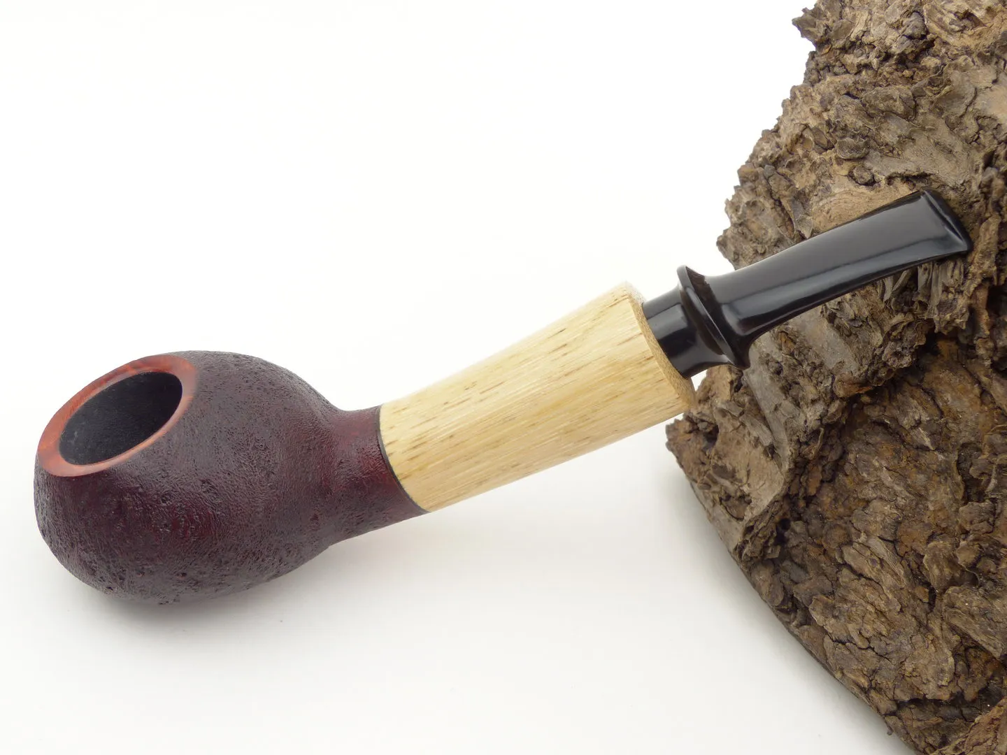 Dirk Heinemann Red Squashed Tomato Bambus 9mm von Heinemann Pipes