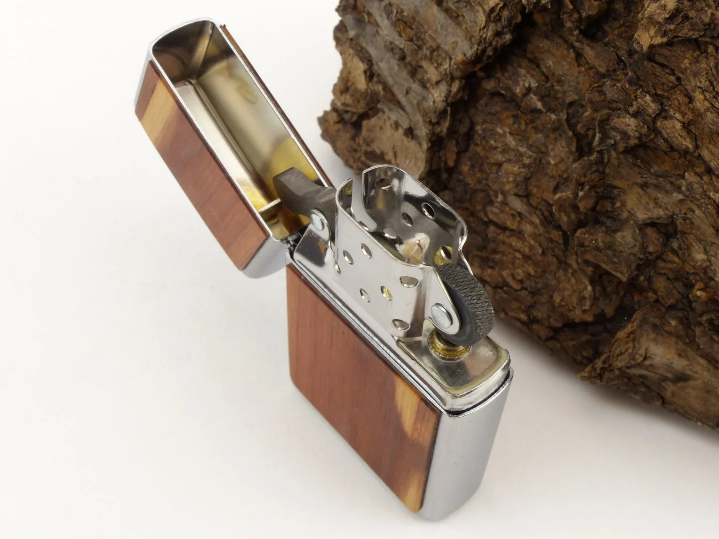 Zippo Feuerzeug Woodchuck Cedar 60004584 – Produktbild 7