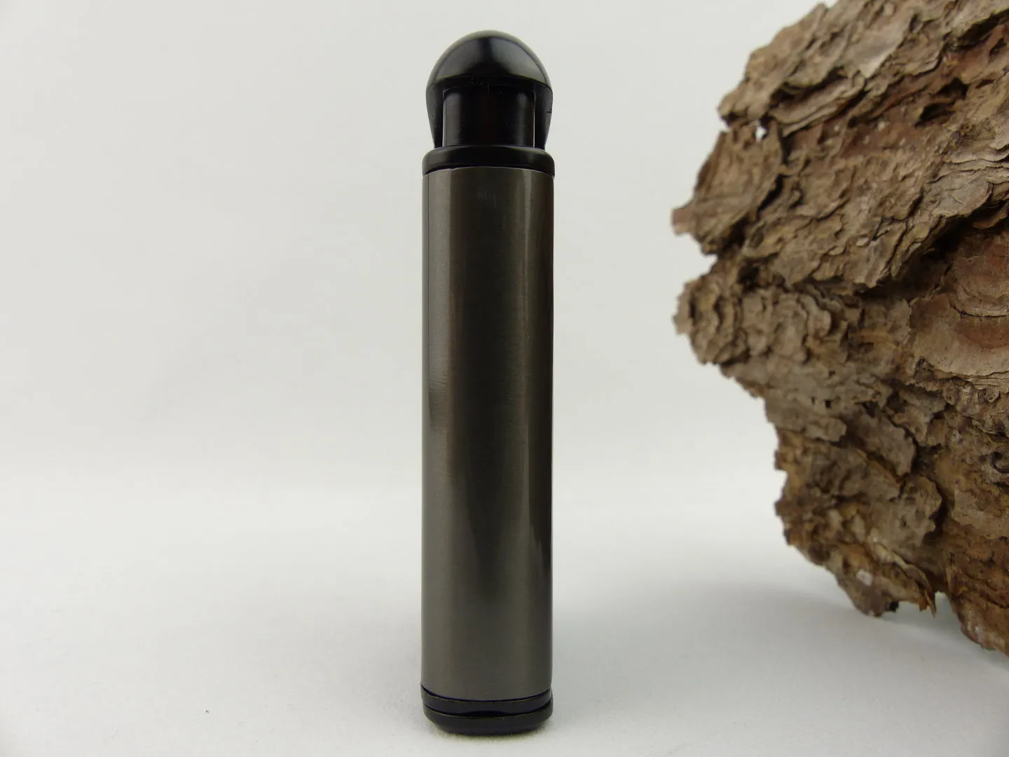 Colibri Pacific Feuerzeug Grau Schwarz – Produktbild 2