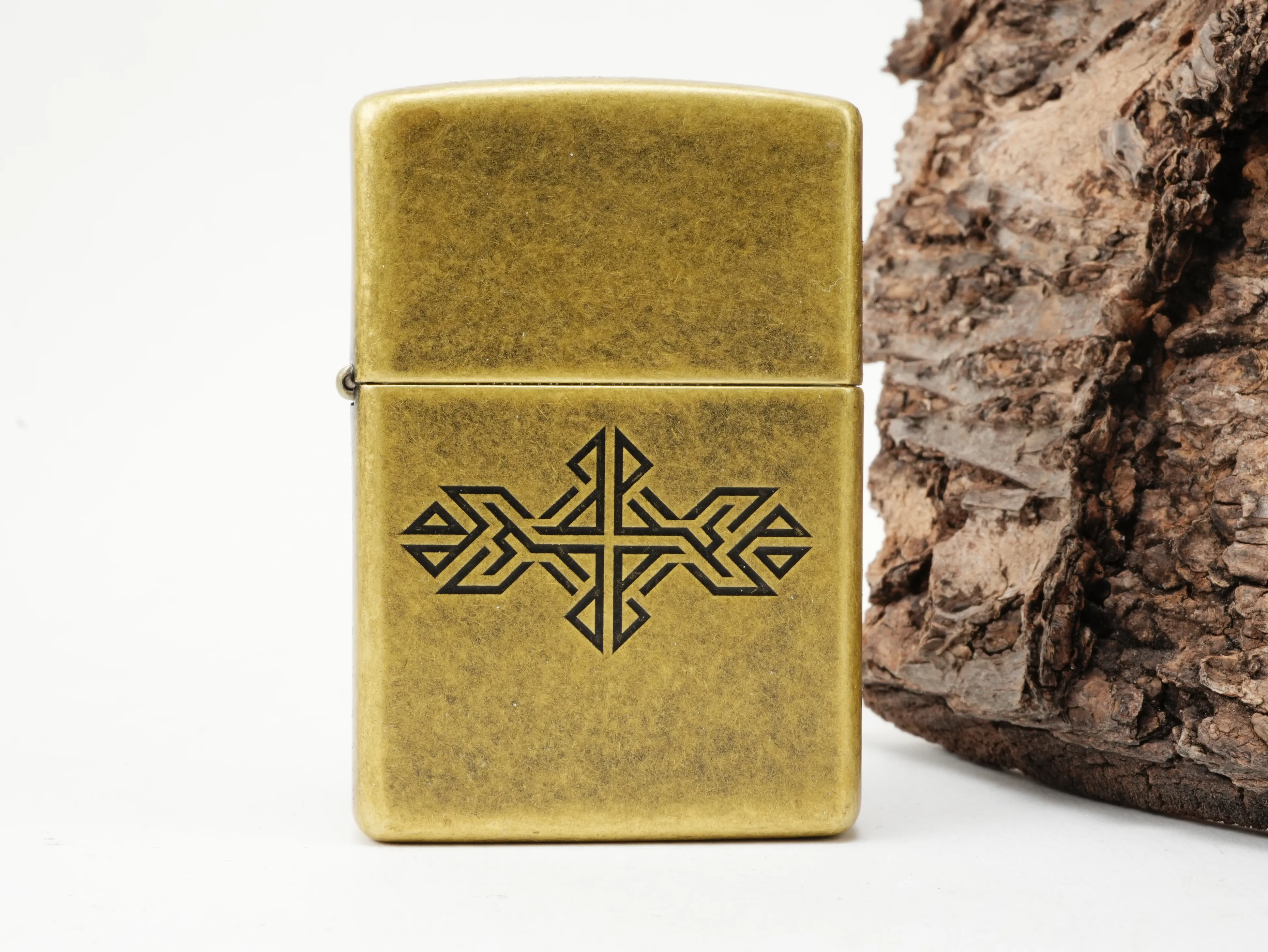 Zippo Lighter Medieval Pattern 60007529 Bild 1