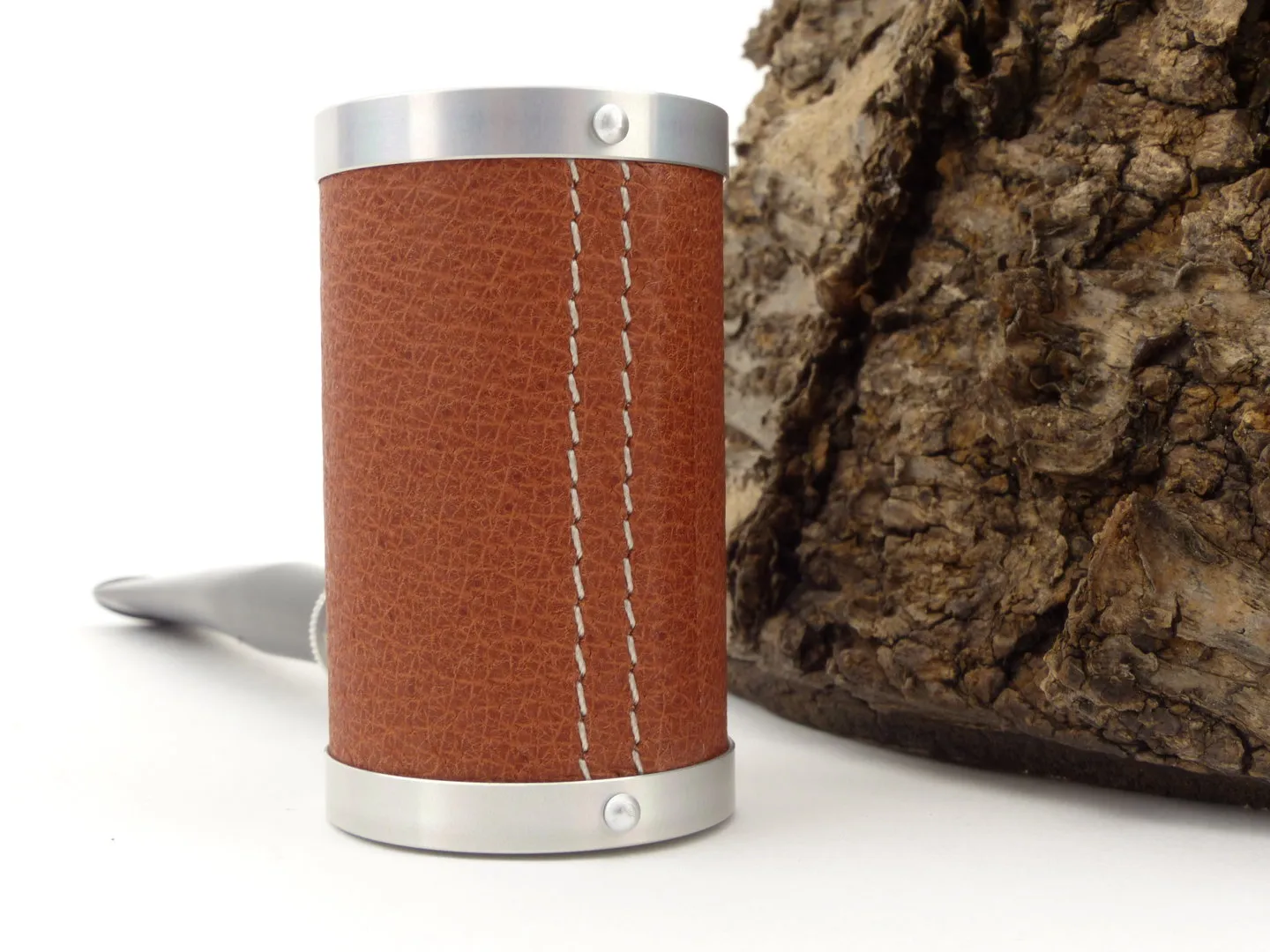 Tsuge Pfeife Metal Tankard Leder Braun – Produktbild 10
