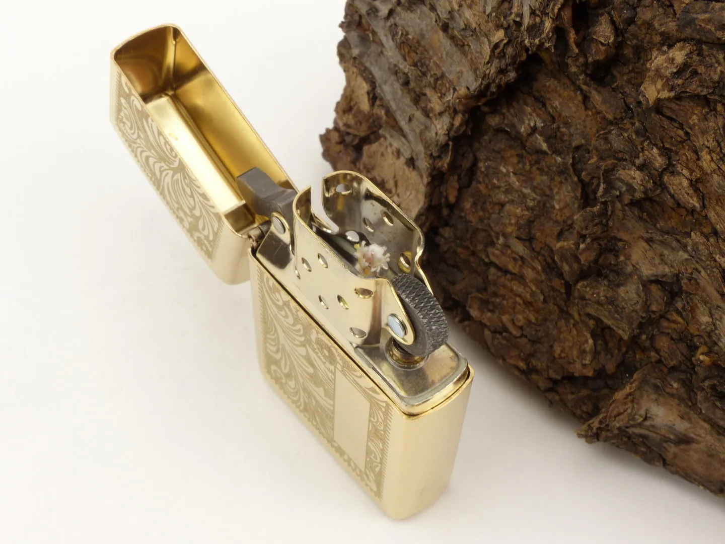 Zippo Feuerzeug Venetian Brass 60000814 – Produktbild 6